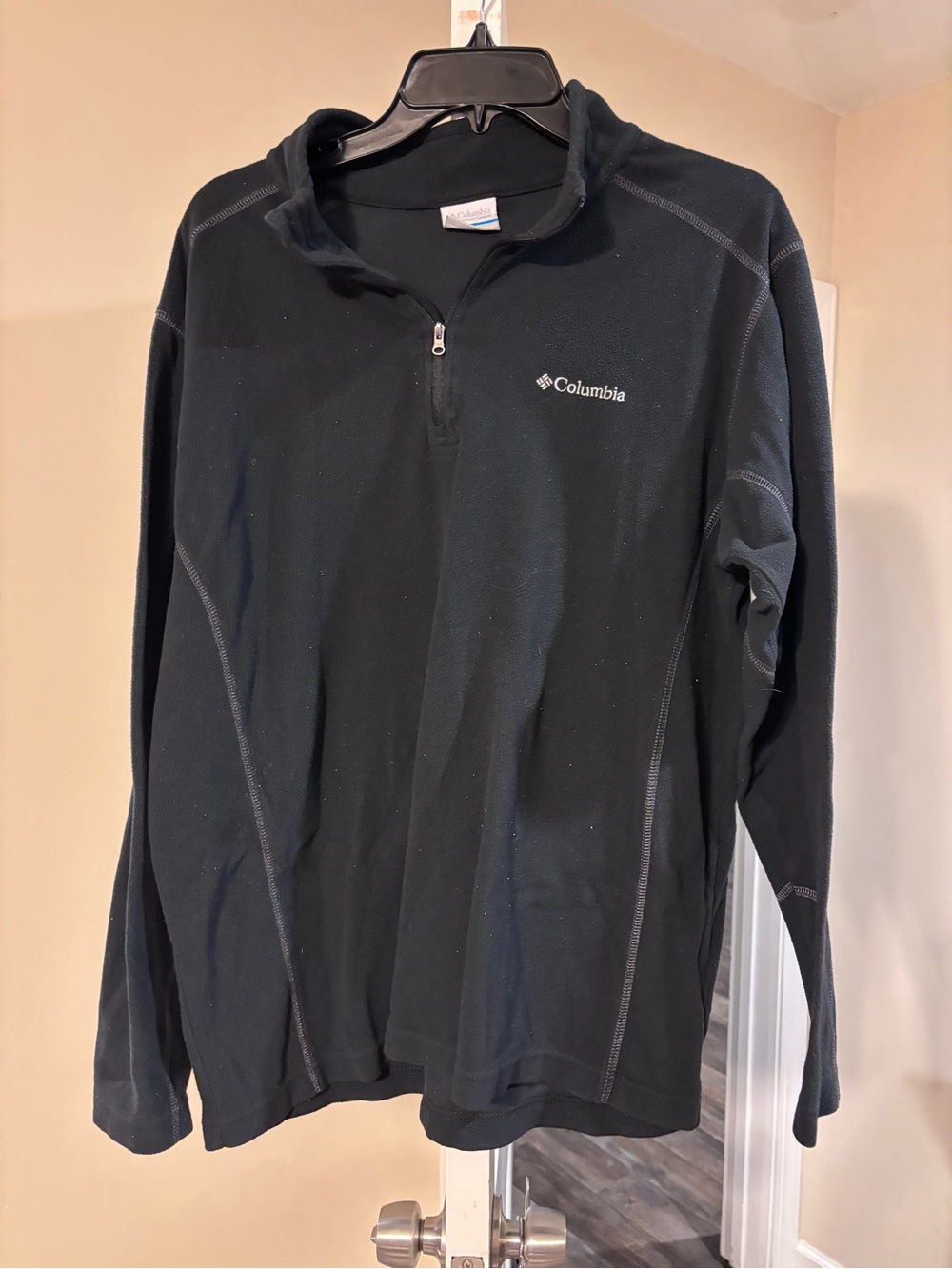 Columbia Men’s Black Quarter-Zip Fleece Pullover